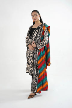 Noor-e-Siyah Khaddar Suit